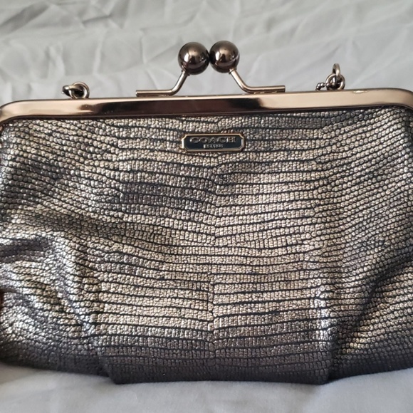 Coach Handbags - COACH PURSE